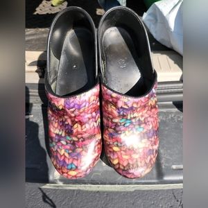Dansko Chunky Knit Colorful Yarn Pattern Leather Professional